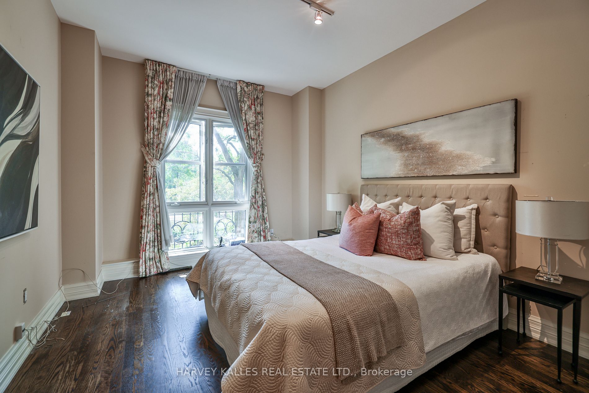 2 Chedington Pl, #2C