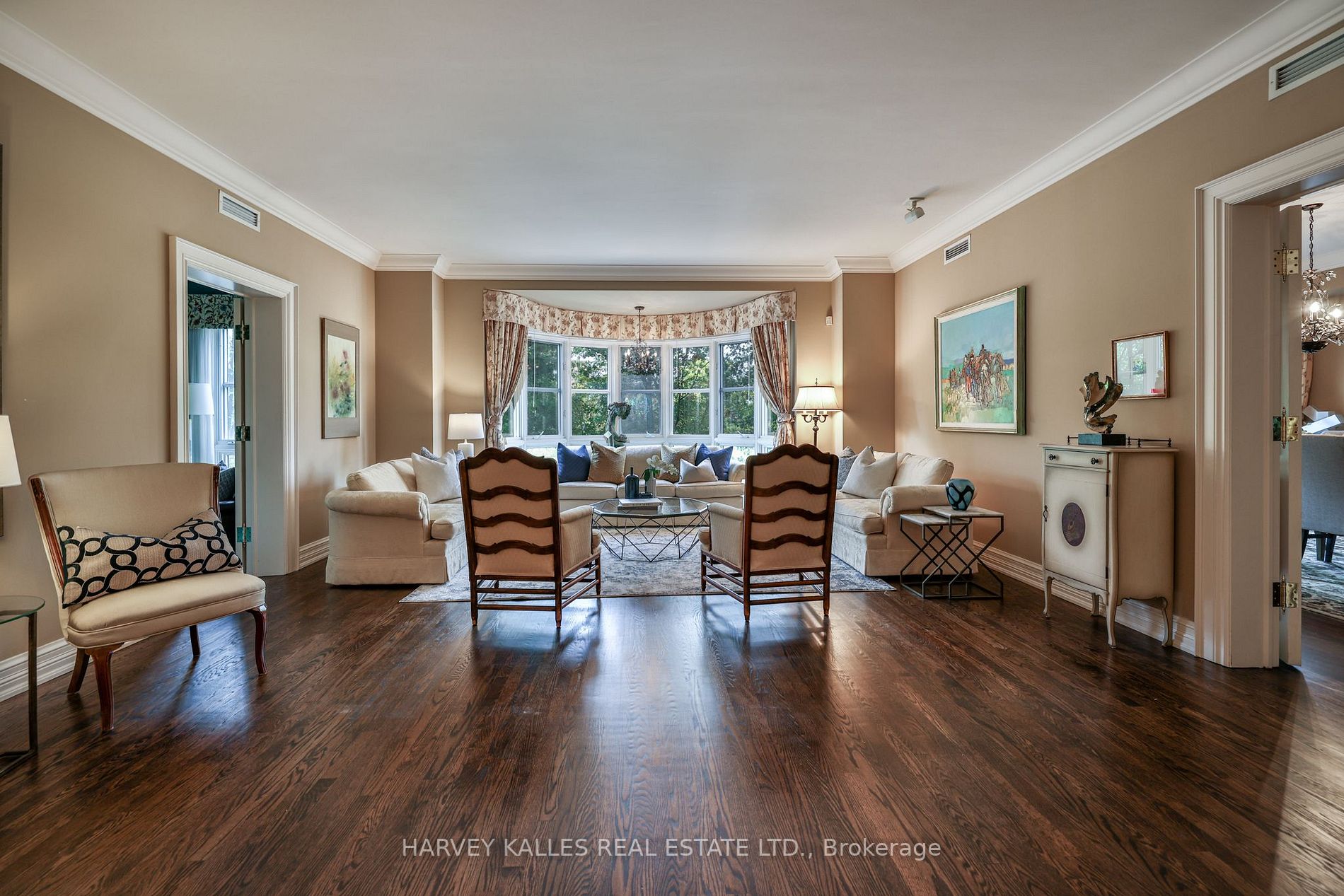 2 Chedington Pl, #2C