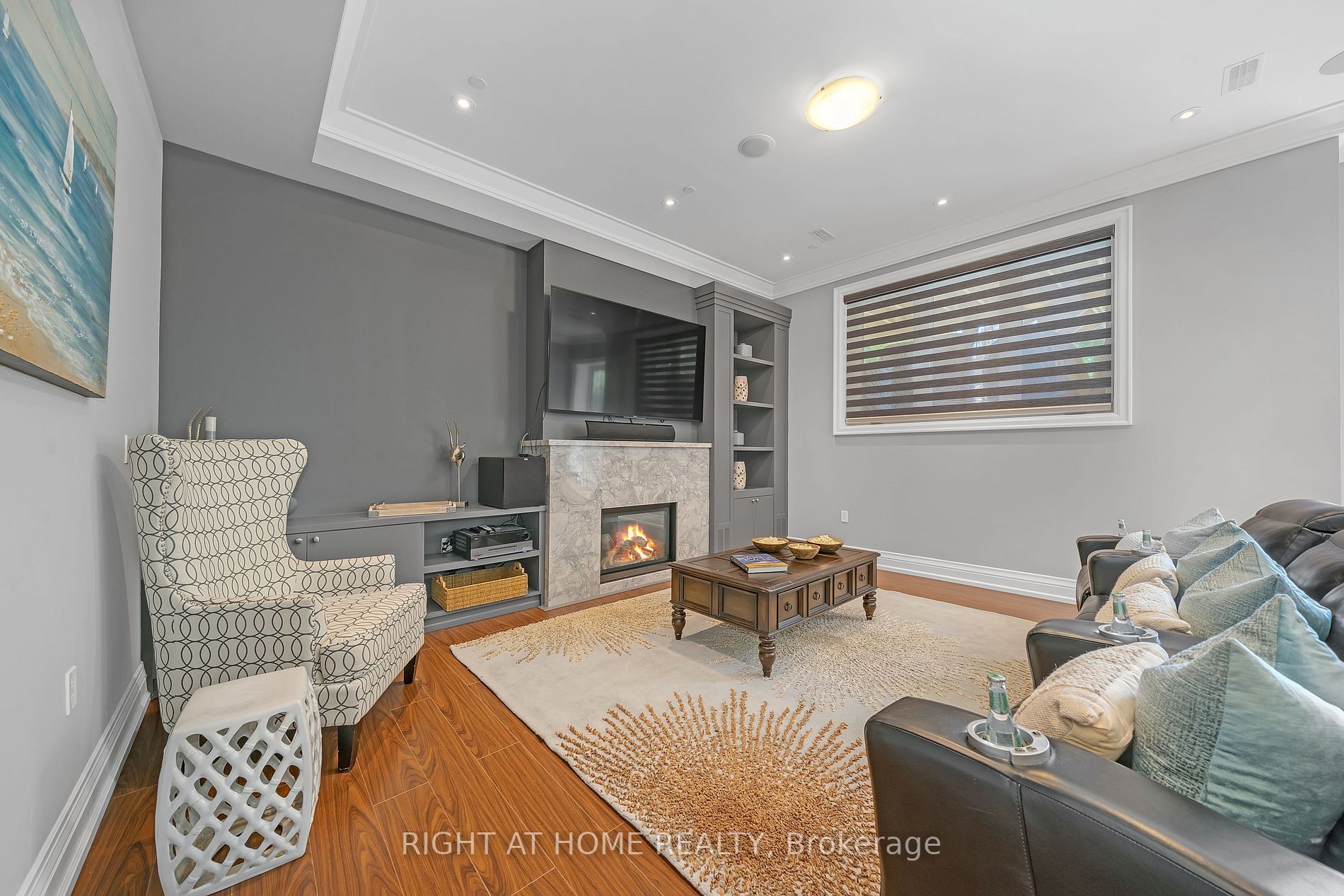 481 Broadway Ave