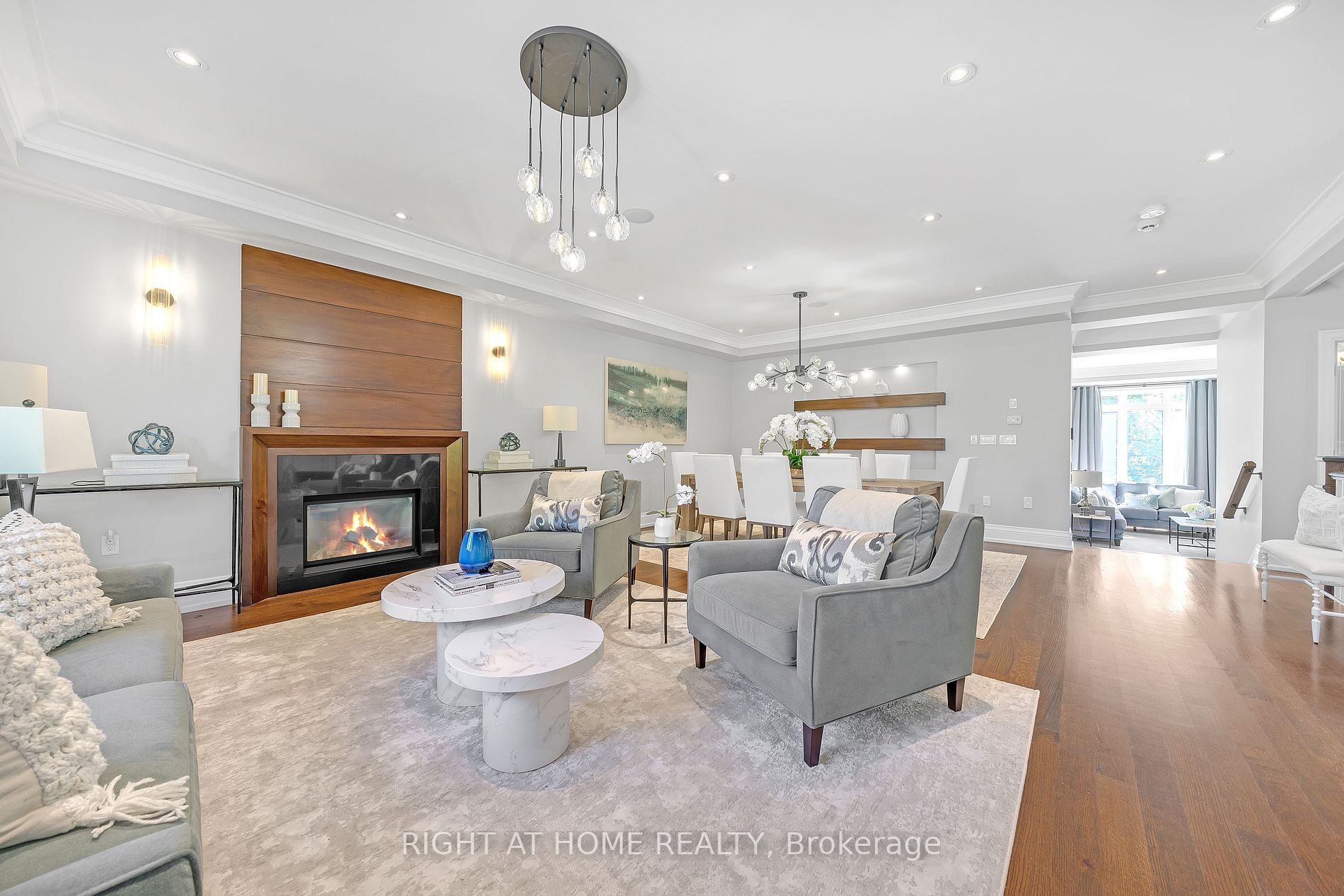 481 Broadway Ave