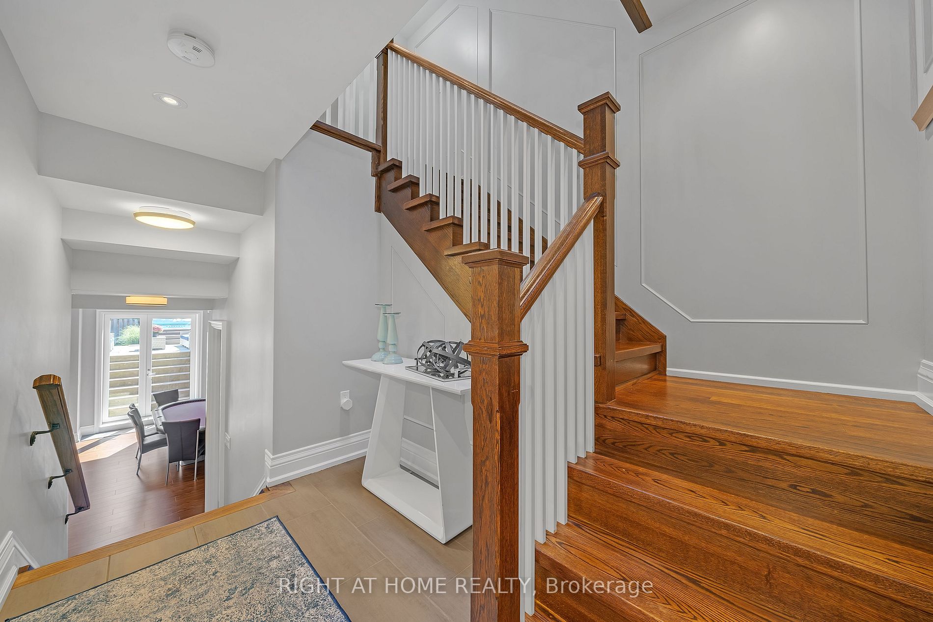 481 Broadway Ave