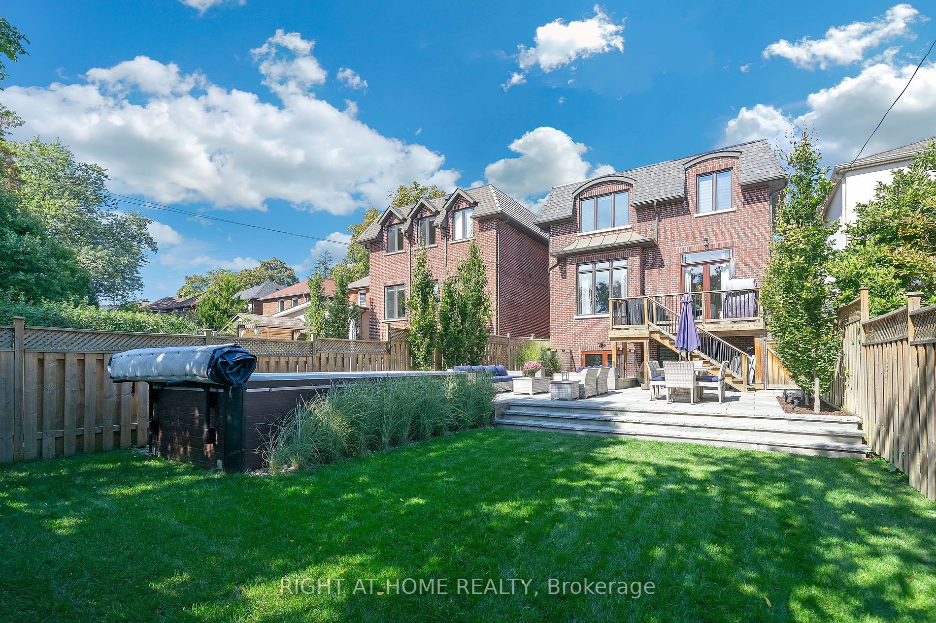 481 Broadway Ave