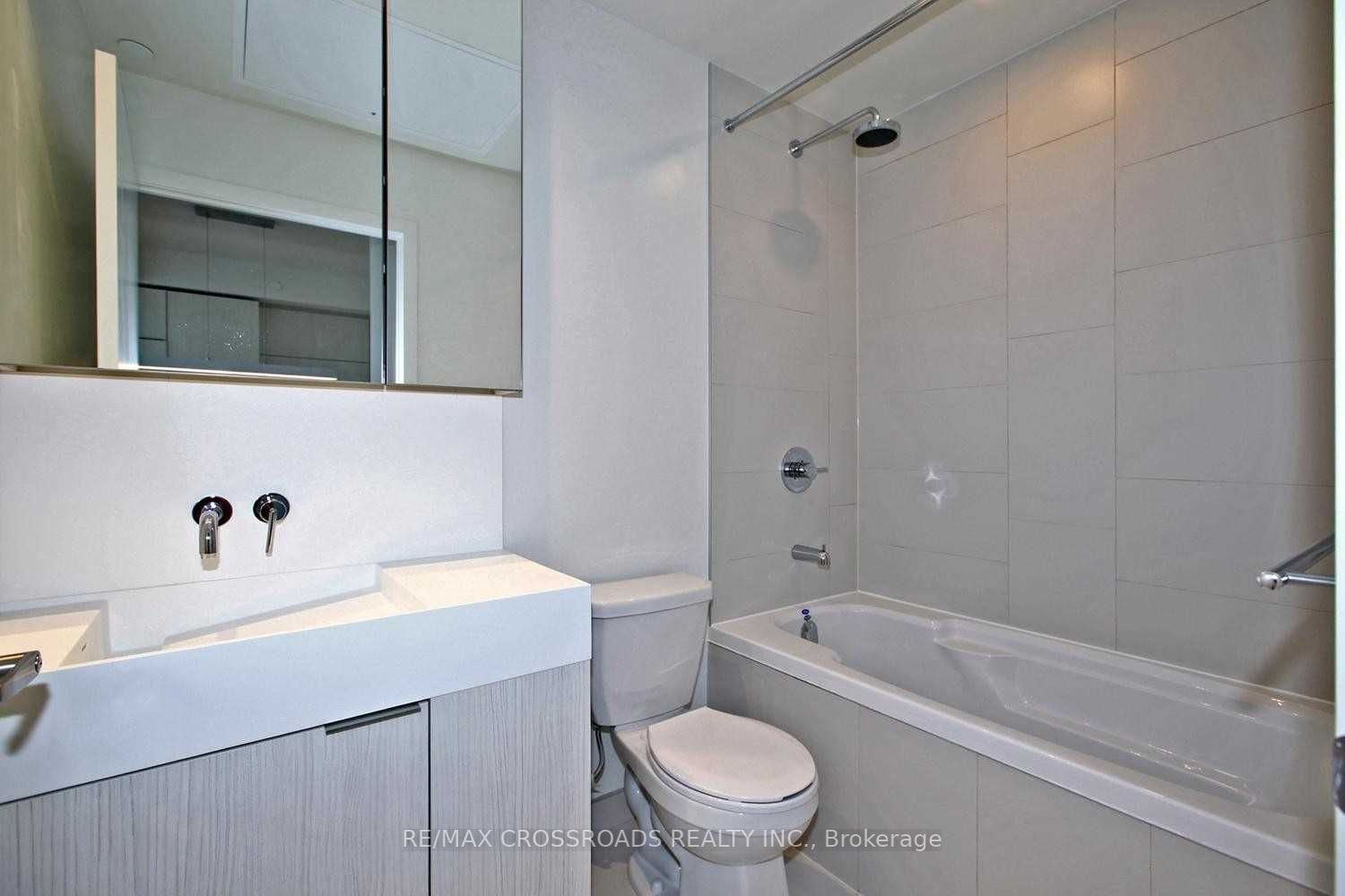 20 Richardson St, #1104