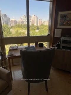 5 Kenneth Ave, #803