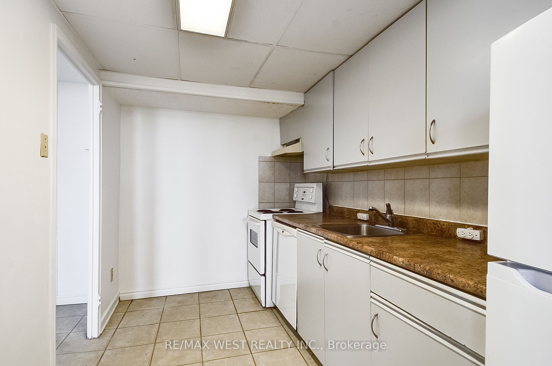 740 Eglinton Ave W, #603