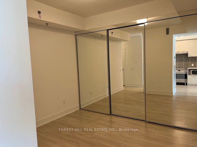 310 Tweedsmuir Ave, #401