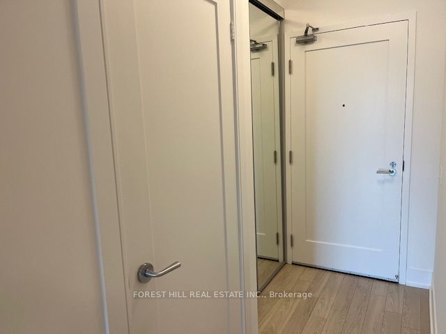 310 Tweedsmuir Ave, #401