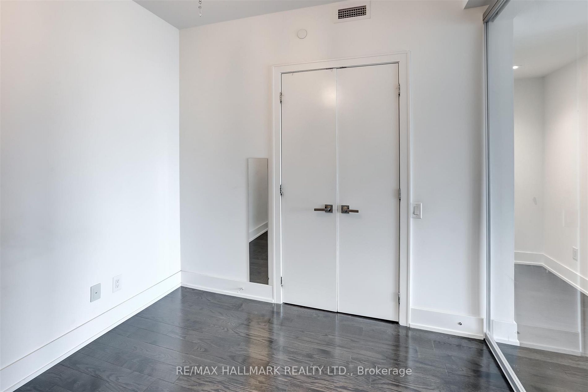 170 Avenue Rd, #503