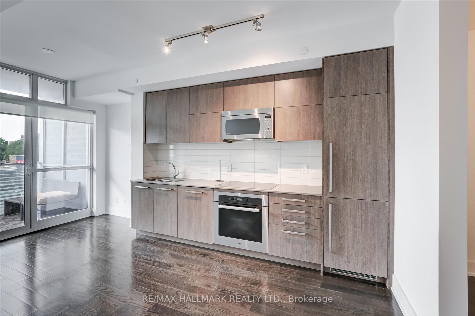 170 Avenue Rd, #503