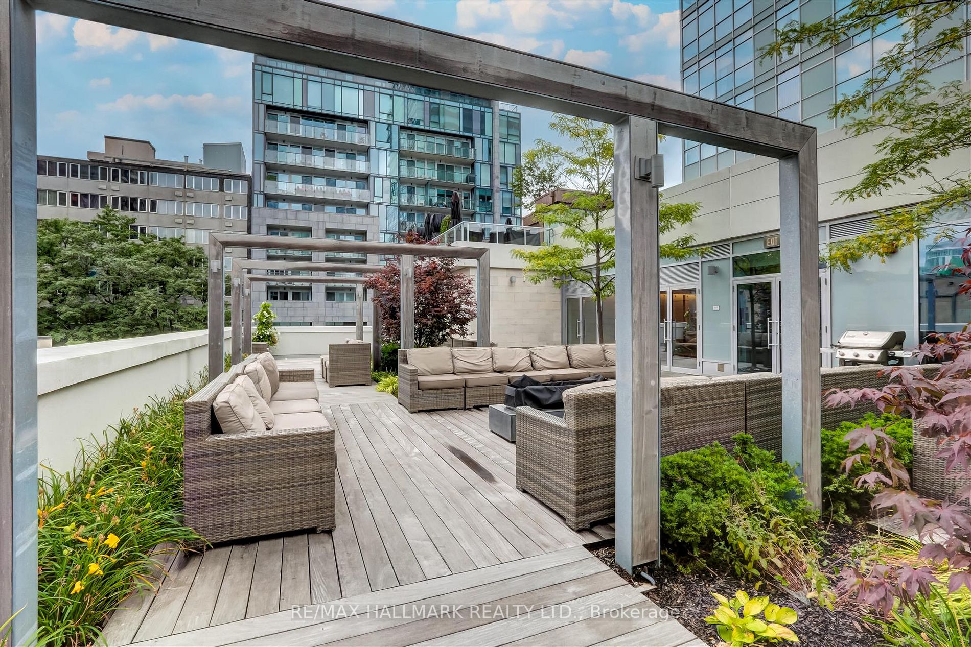 170 Avenue Rd, #503