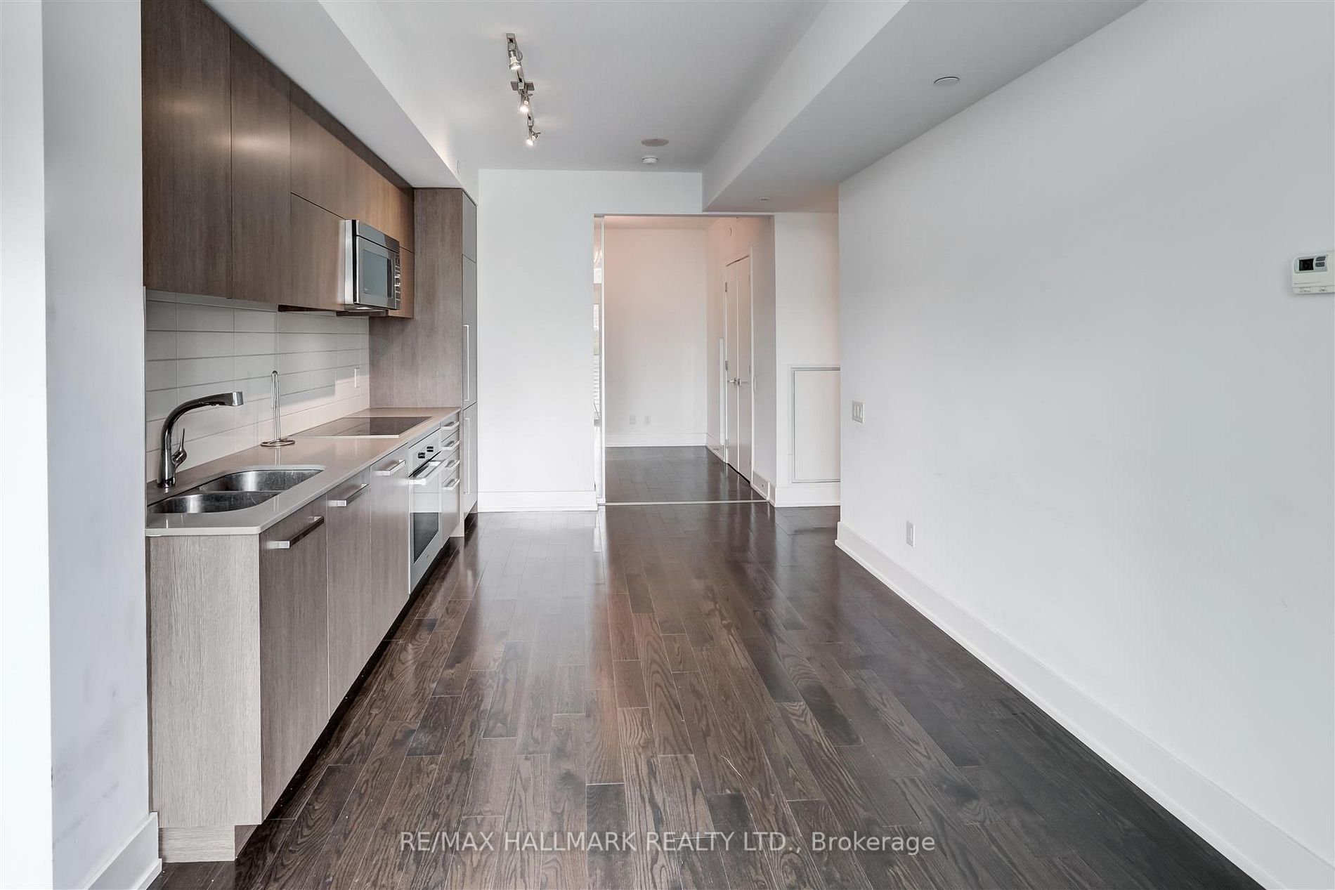 170 Avenue Rd, #503