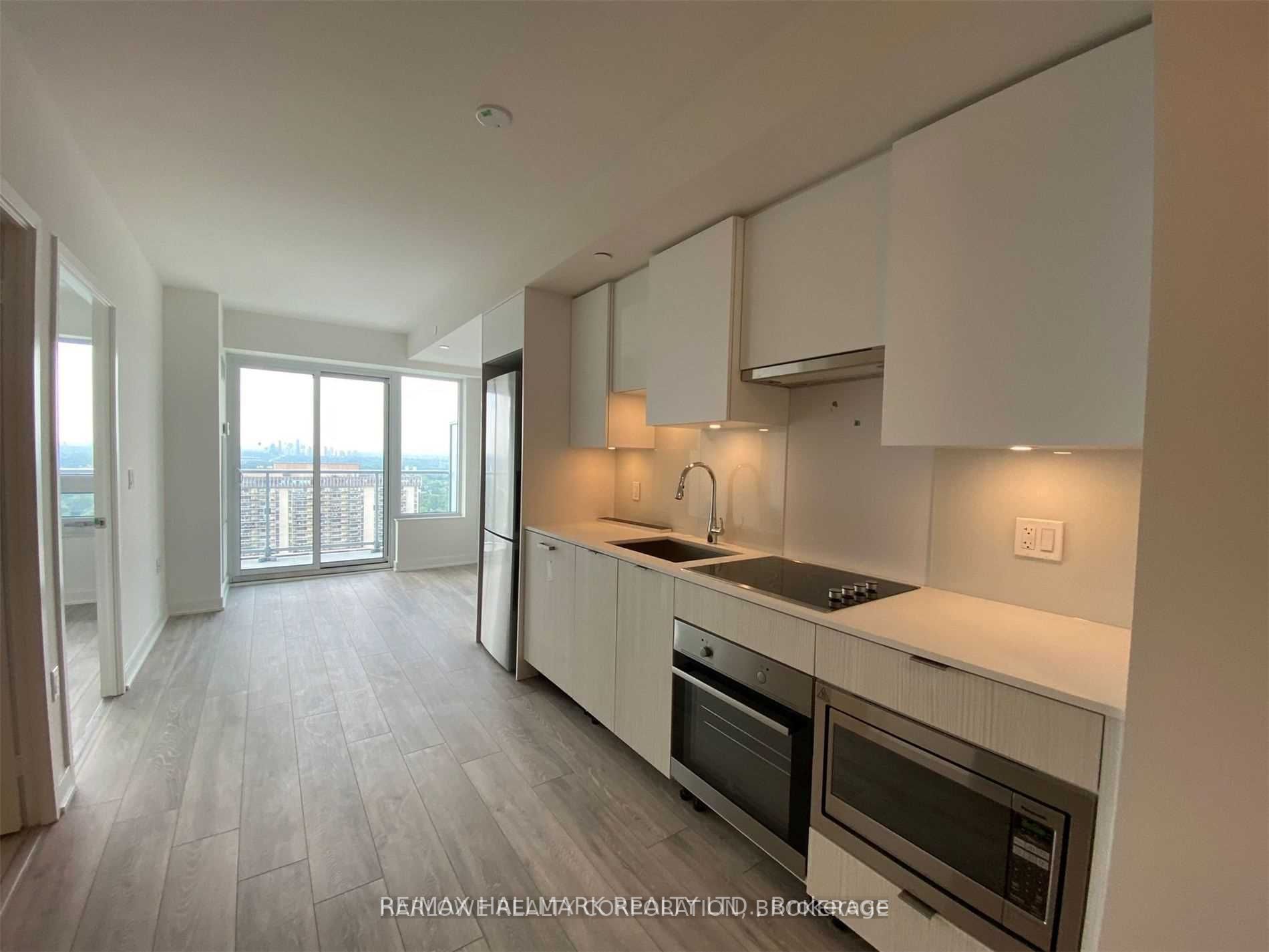 170 Avenue Rd, #503