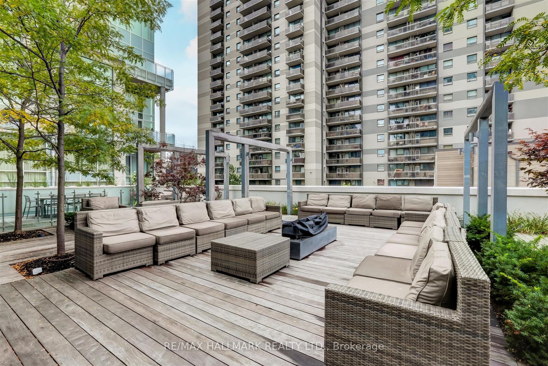 170 Avenue Rd, #503