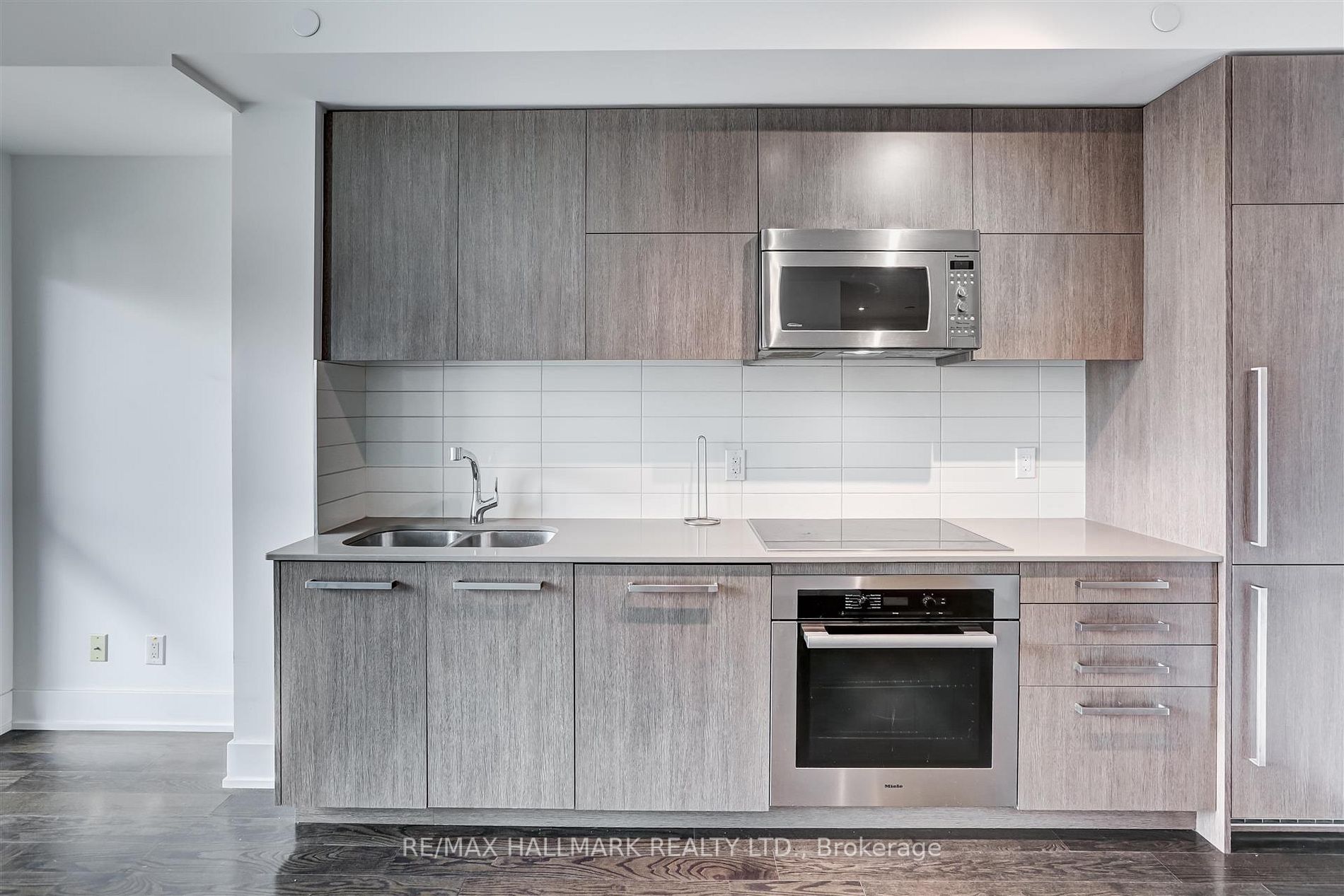 170 Avenue Rd, #503