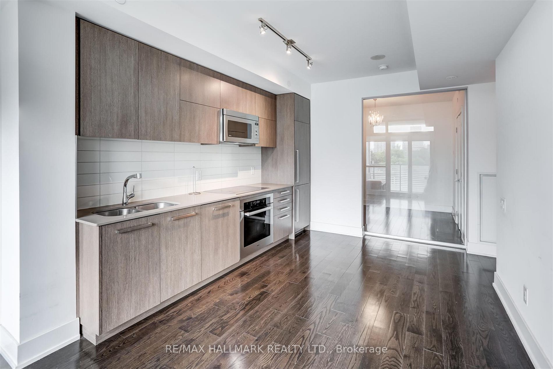 170 Avenue Rd, #503
