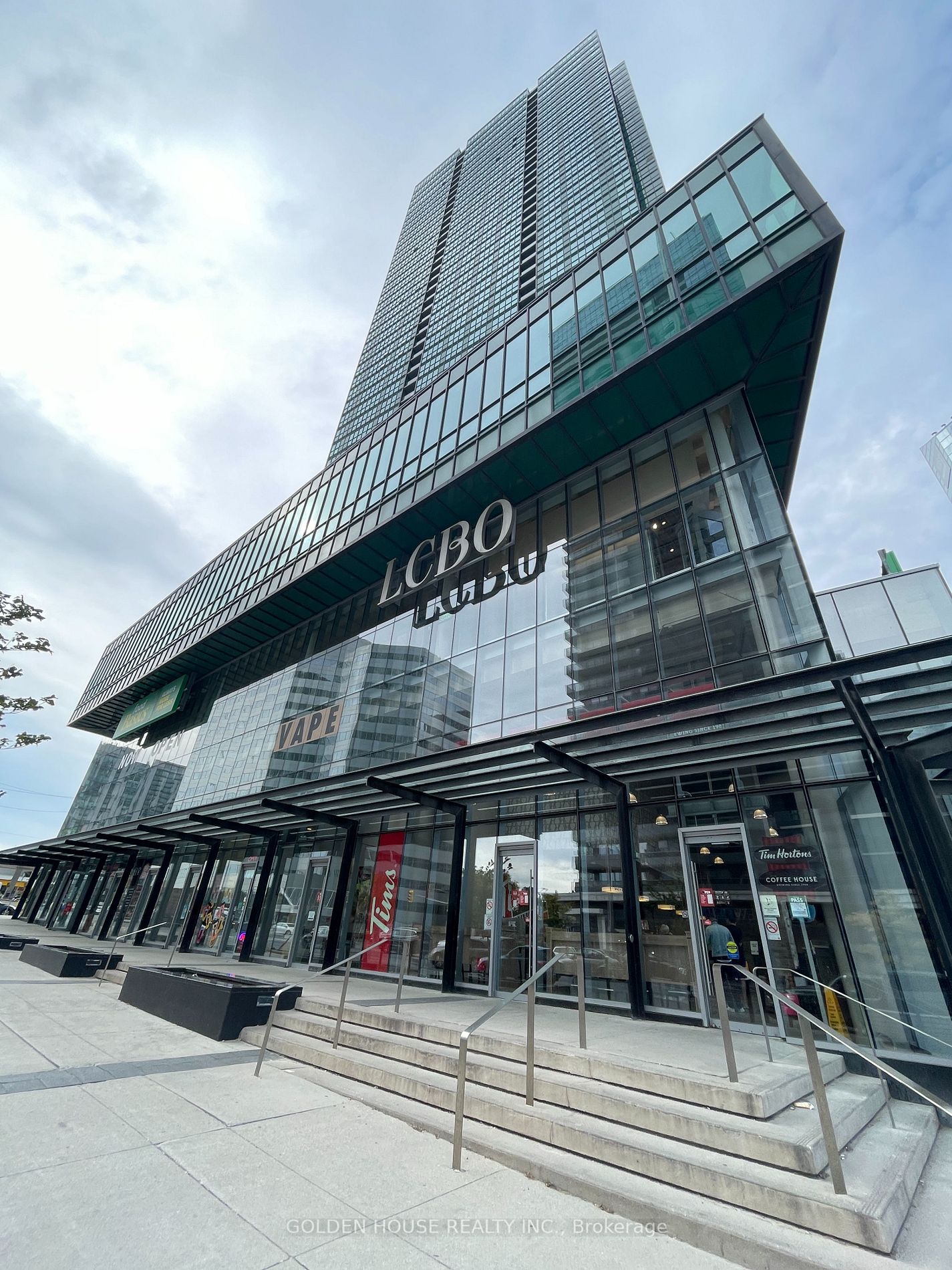 4750 Yonge St, #317
