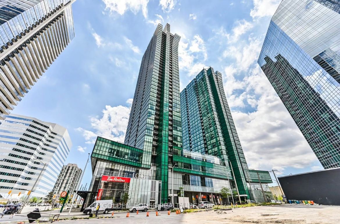 4750 Yonge St, #318