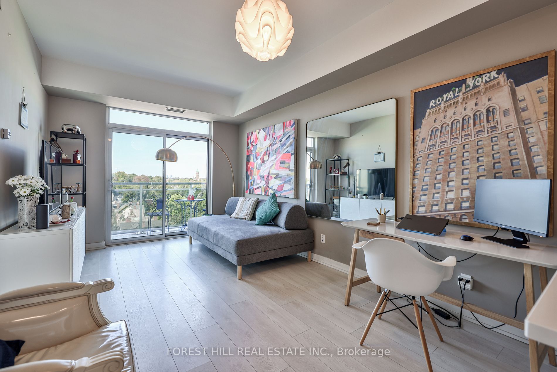 223 St. Clair Ave W, #805