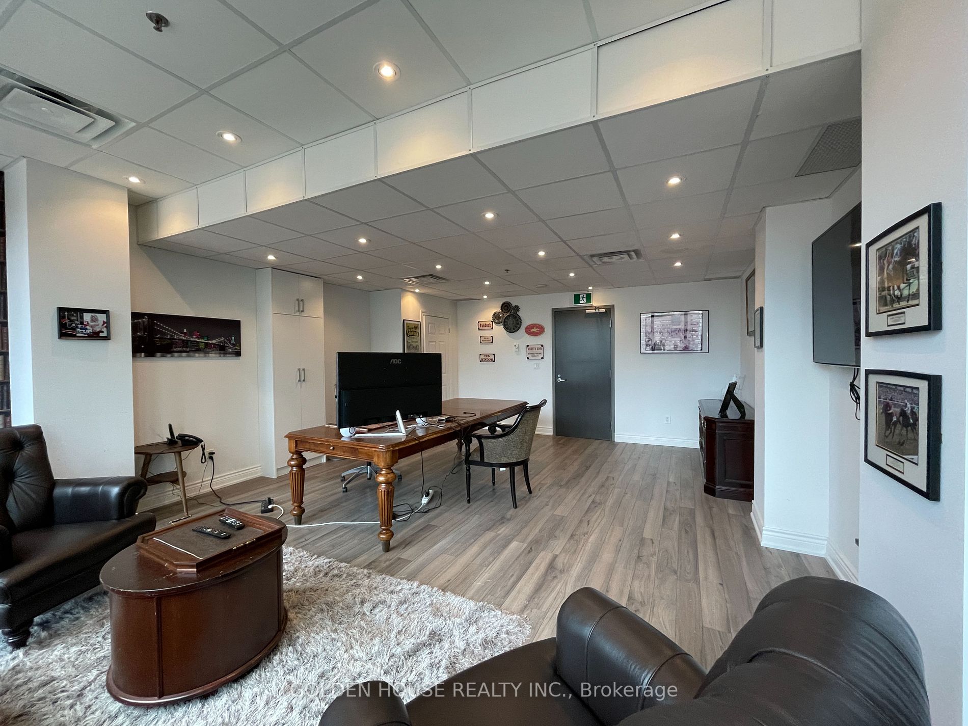 4750 Yonge St, #317/318