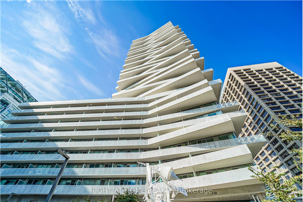 15 Queens Quay E, Toronto