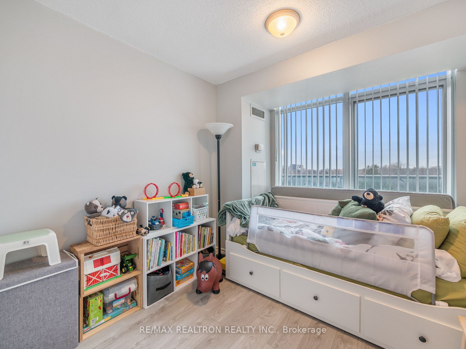 3830 Bathurst St, #709
