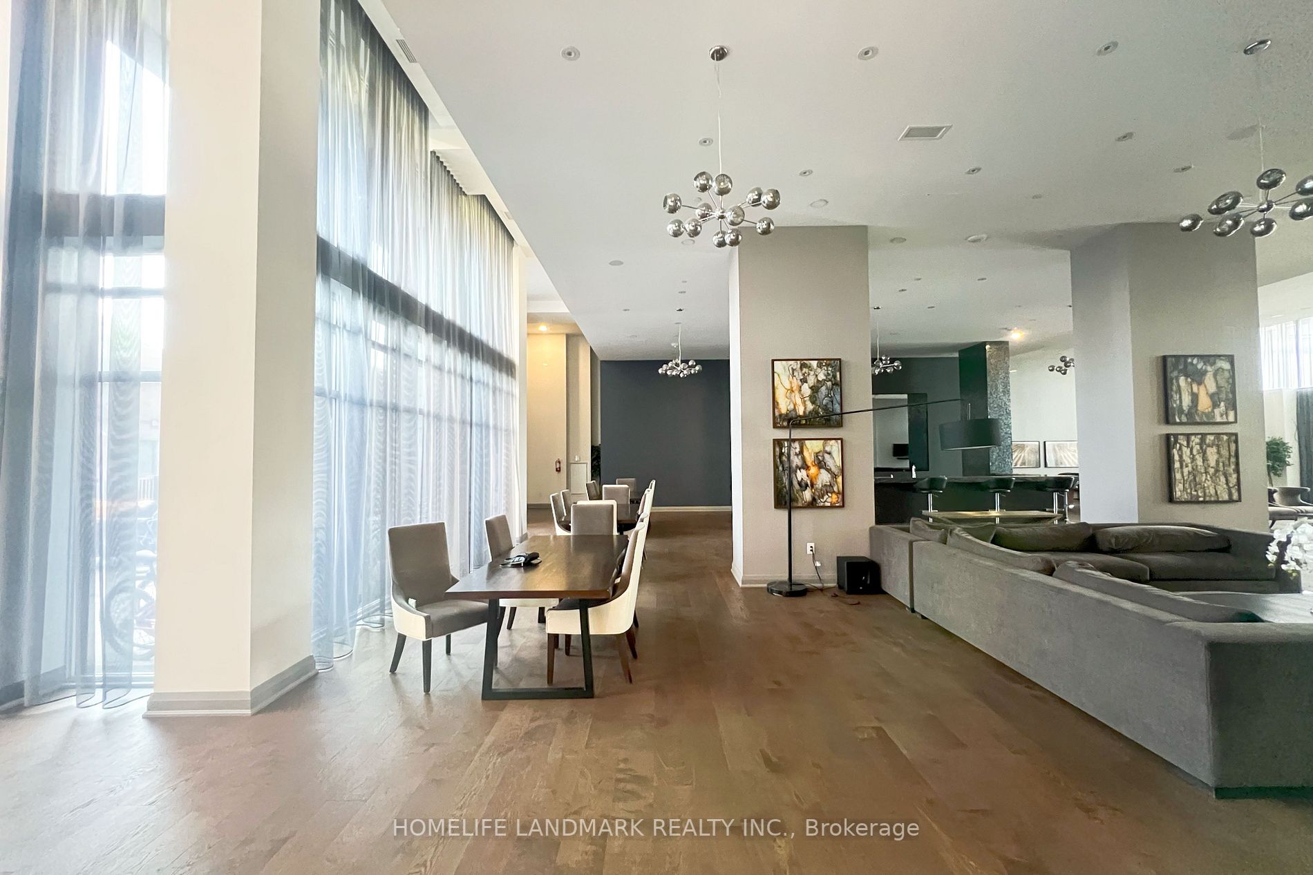 400 Adelaide St E, #1119