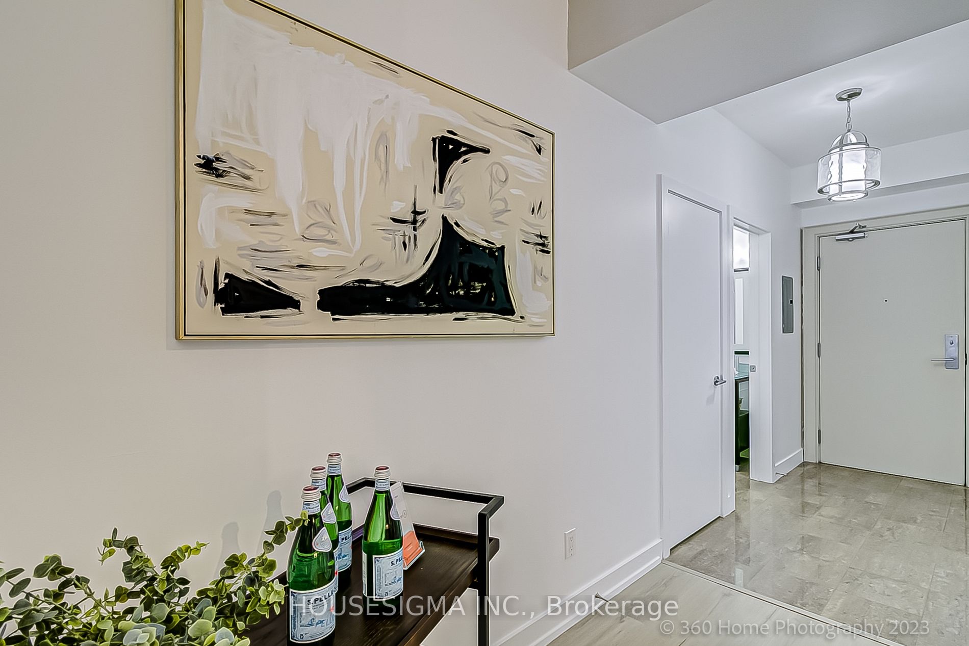 438 King St W, #512