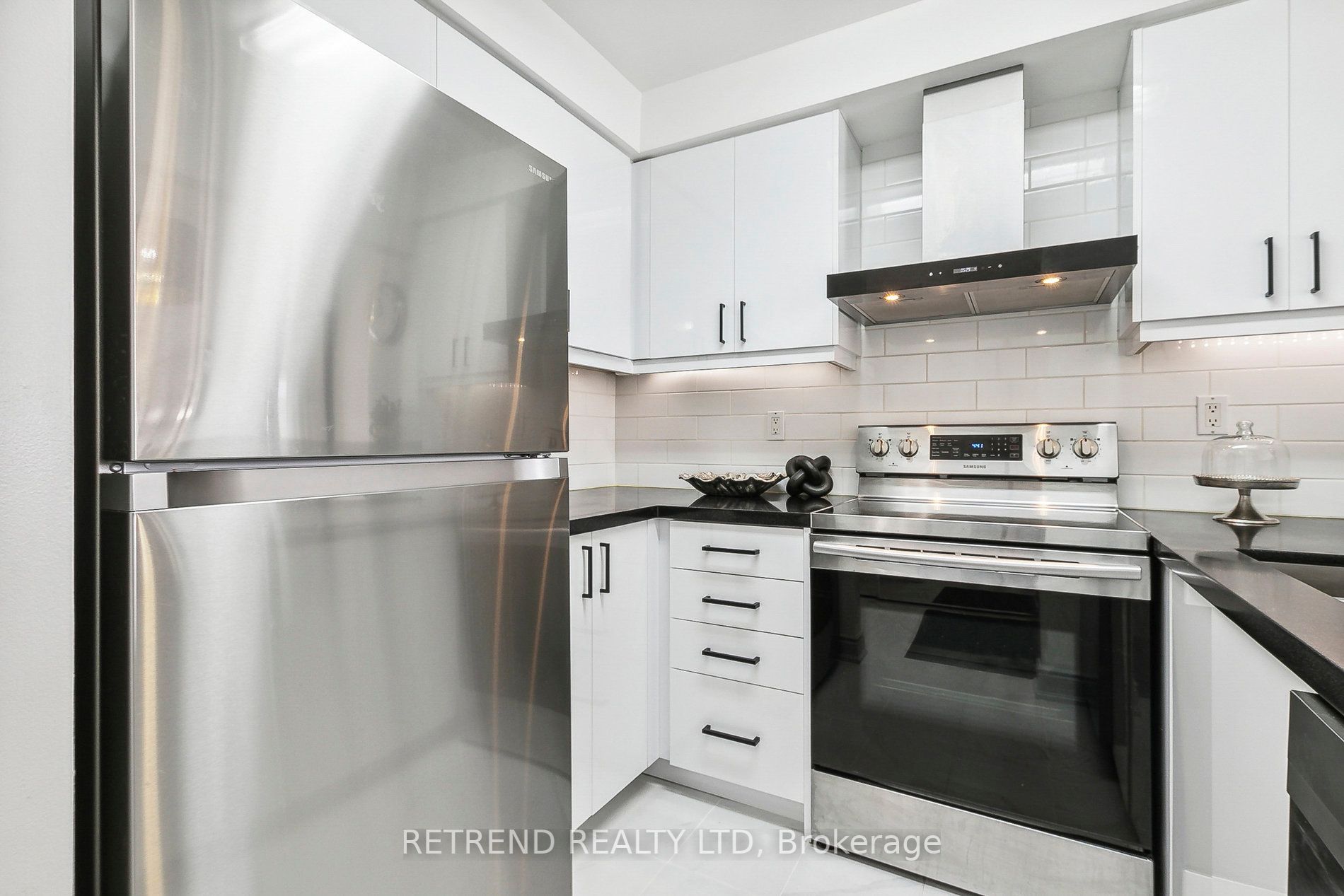 1000 Sheppard Ave W, #202