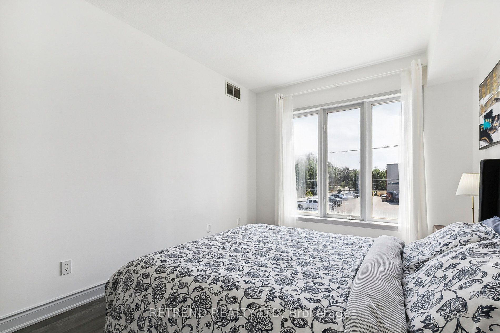 1000 Sheppard Ave W, #202