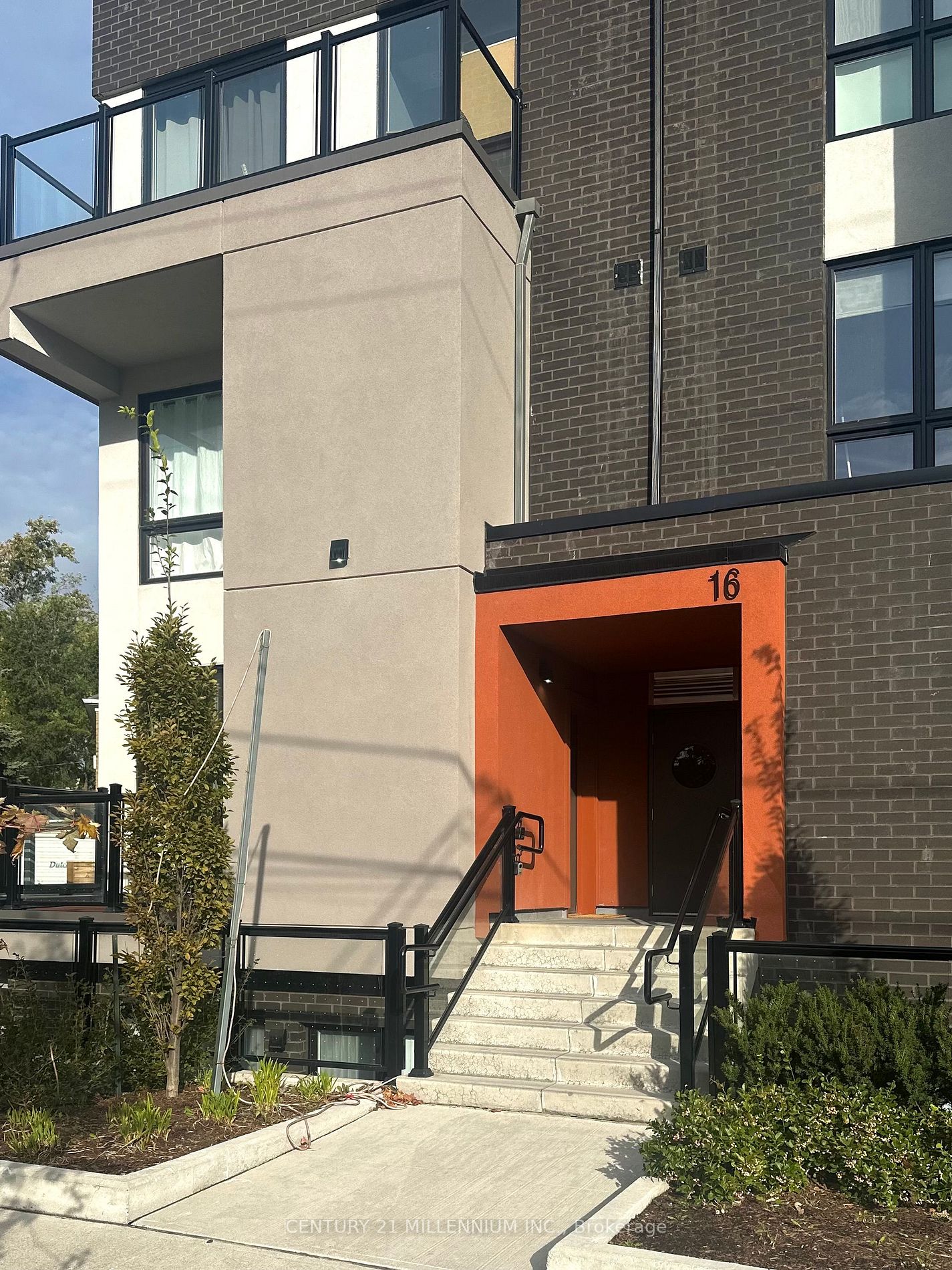 16 Marquette Ave, #5