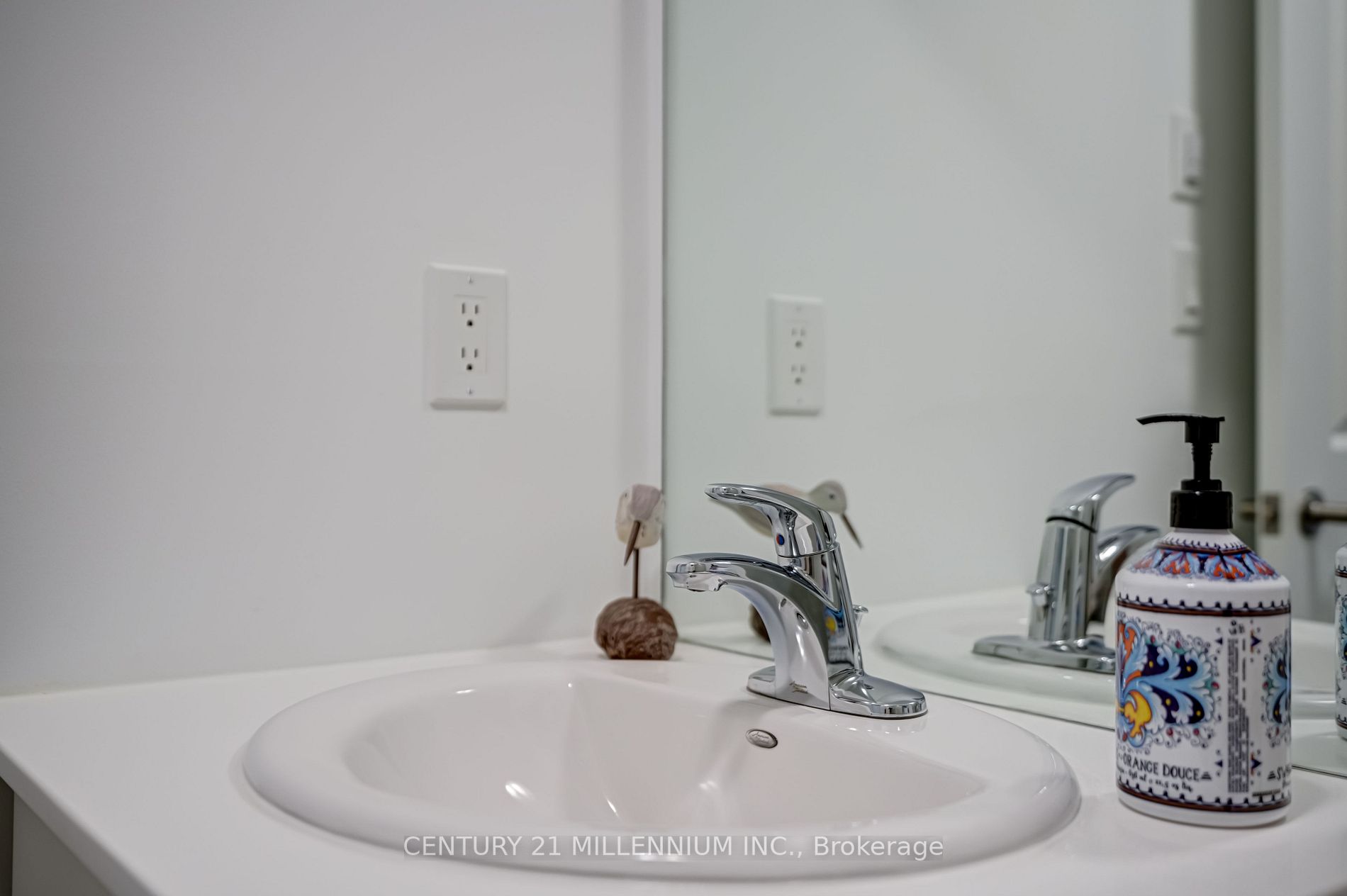 16 Marquette Ave, #5