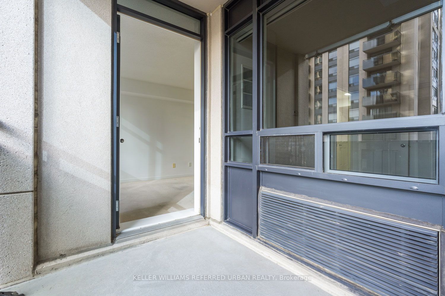 155 Beecroft Rd, #1002