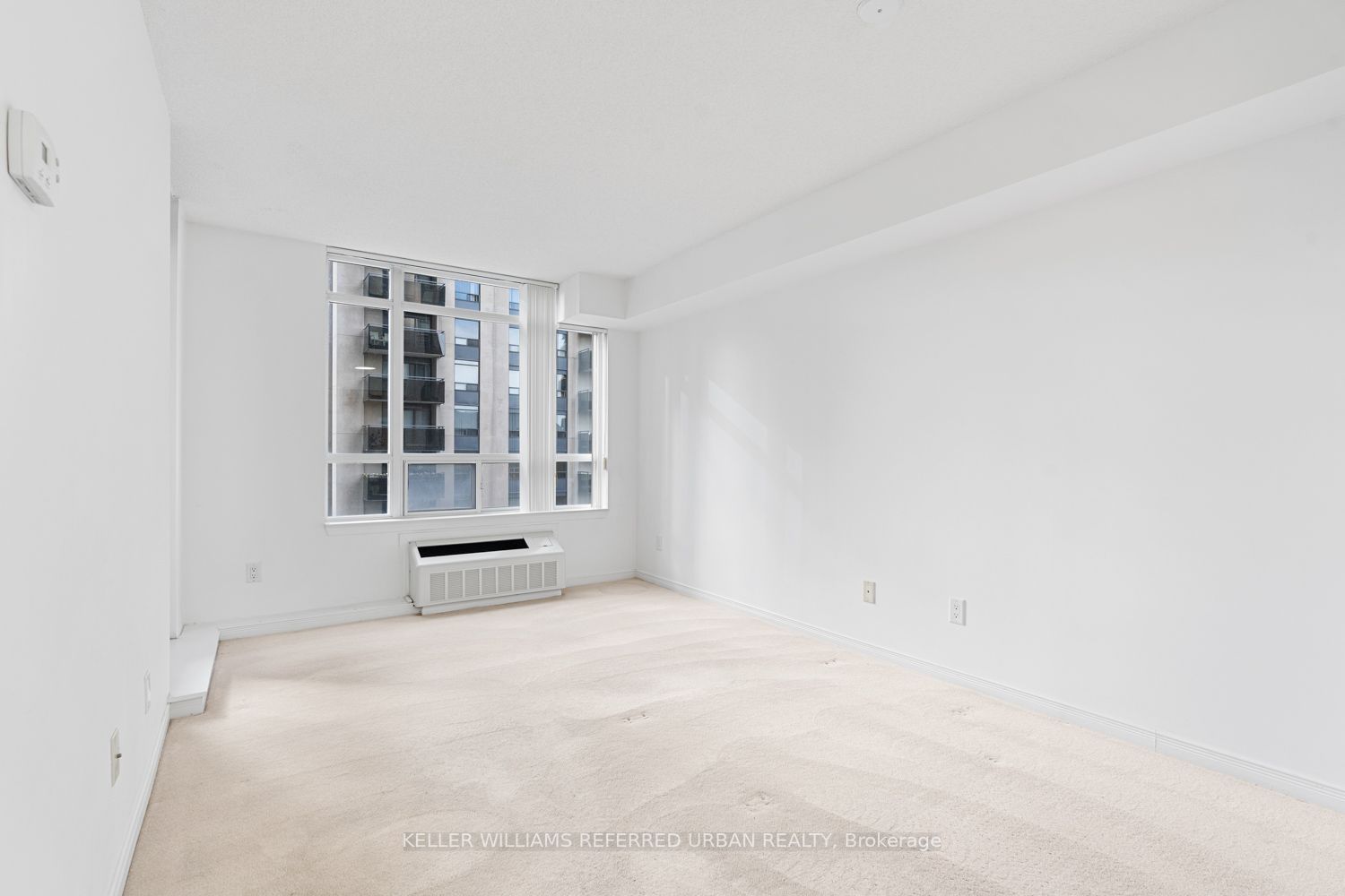 155 Beecroft Rd, #1002