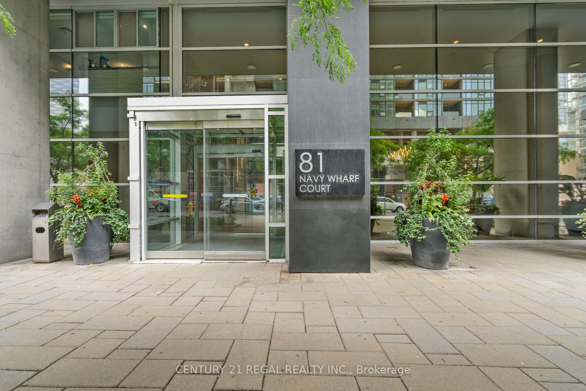 81 Navy Wharf Crt, #1609