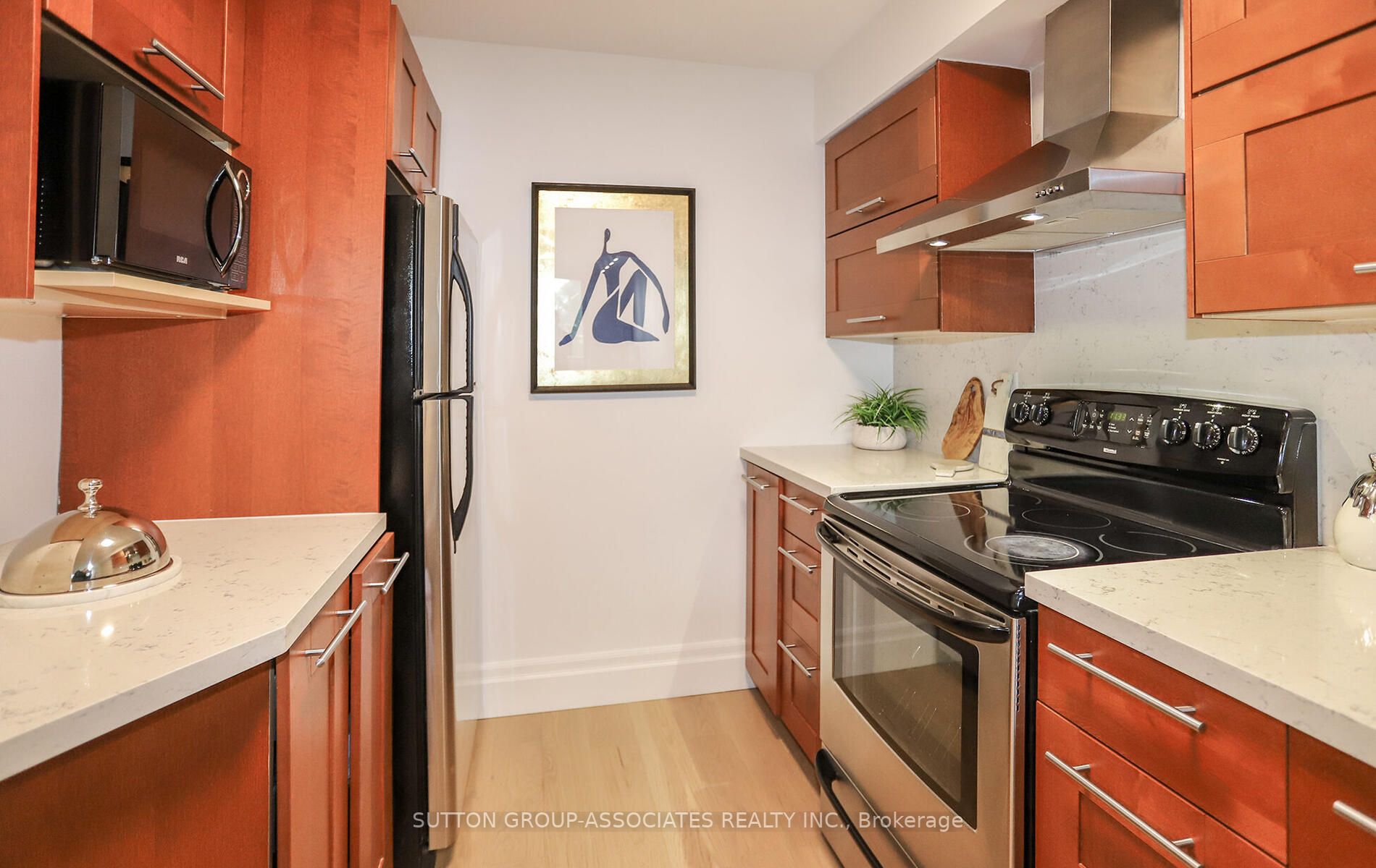 60 Homewood Ave, #525