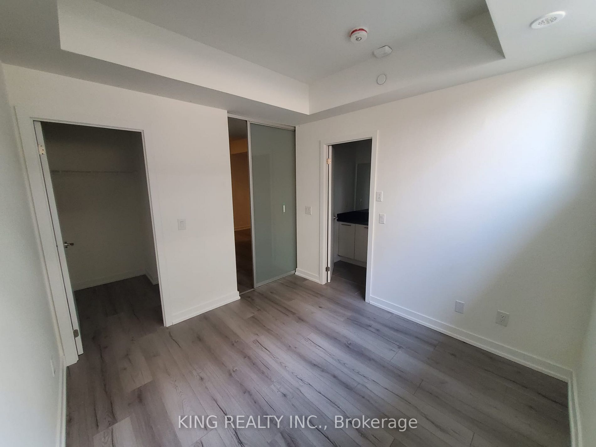 871 Sheppard Ave W, #35