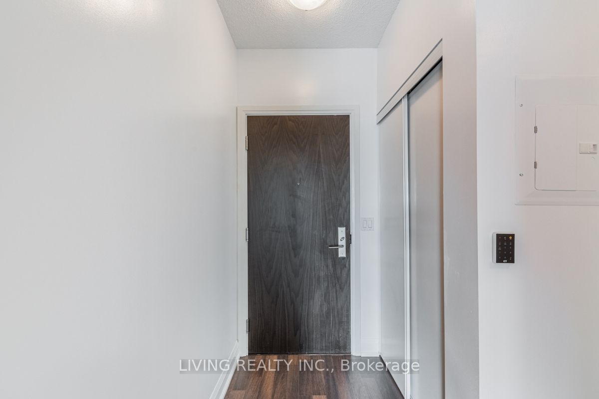 68 Canterbury Place, #815