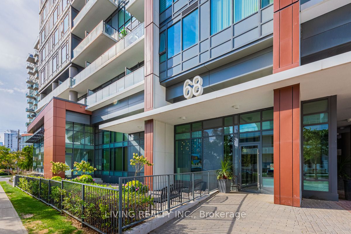 68 Canterbury Place, #815
