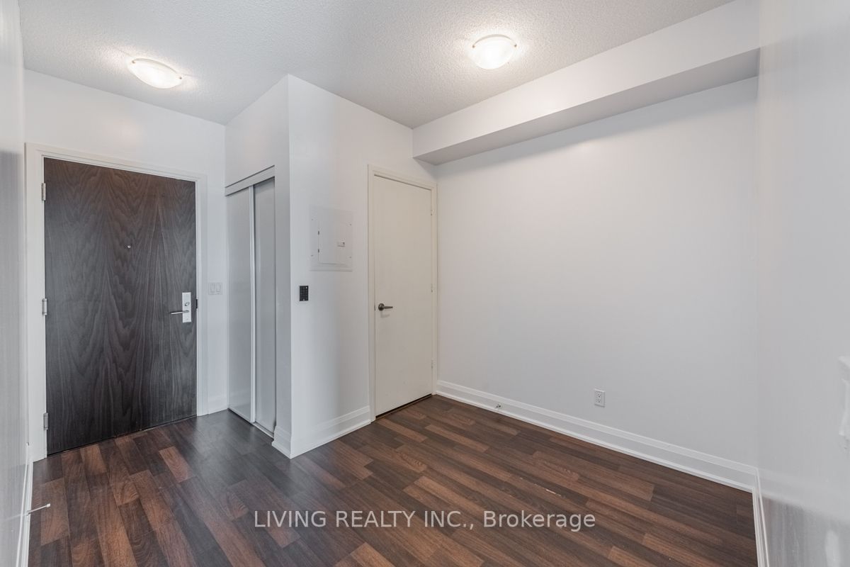 68 Canterbury Place, #815