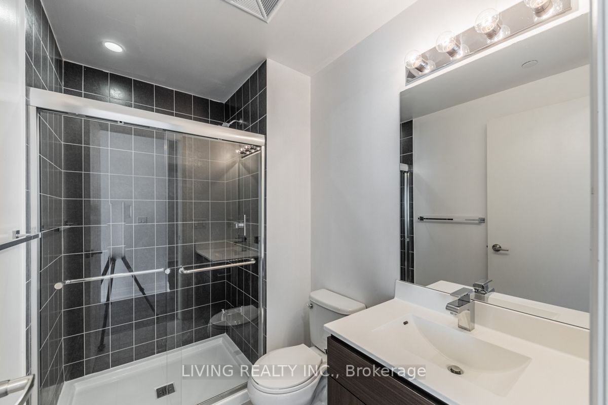 68 Canterbury Place, #815