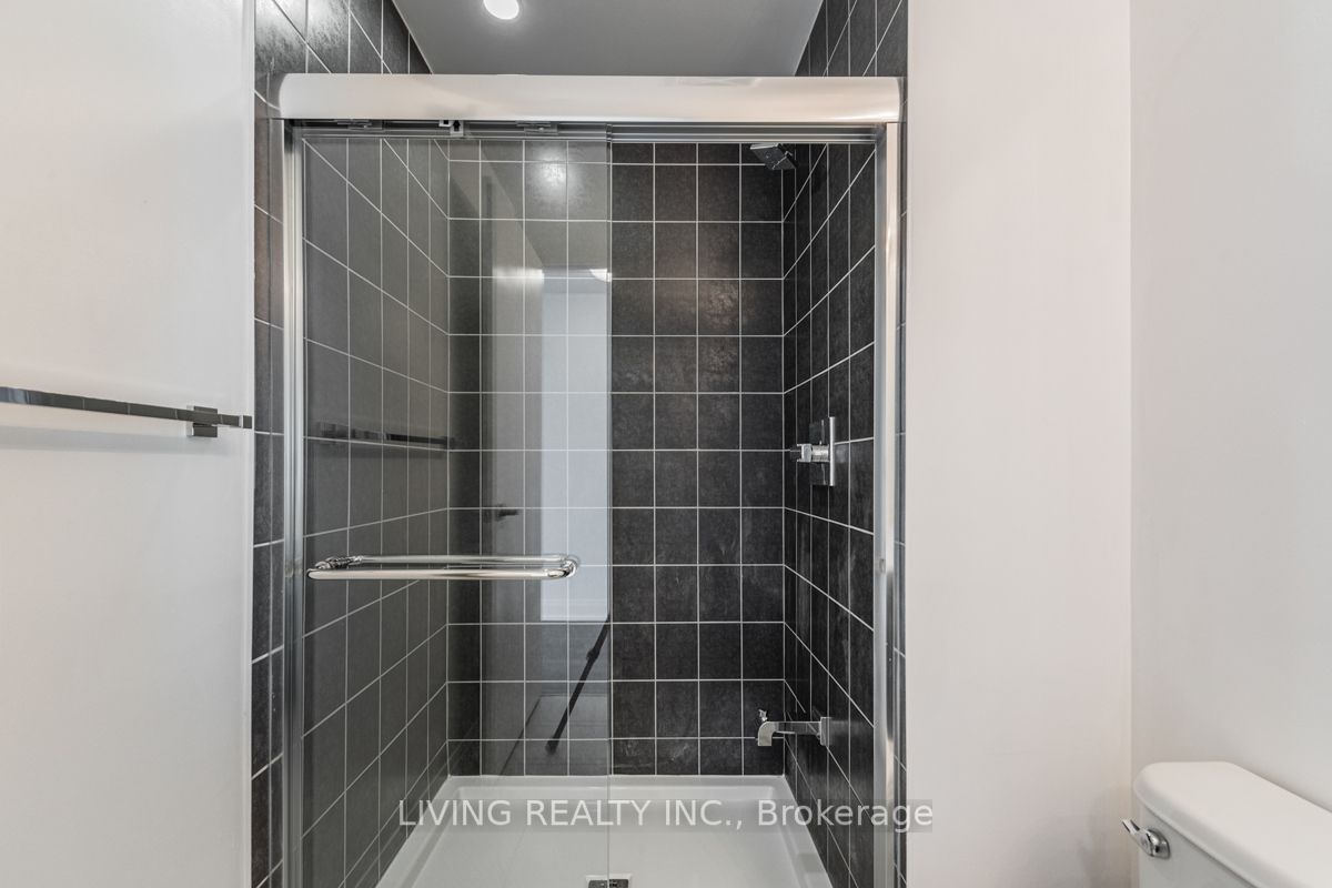 68 Canterbury Place, #815