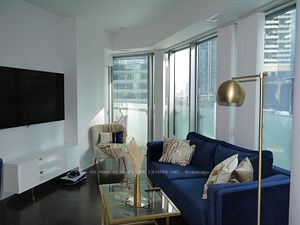 12 York St, #302