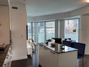 12 York St, #302