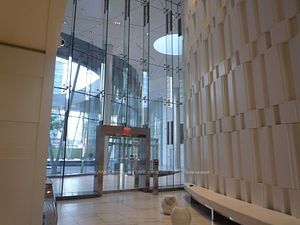 12 York St, #302