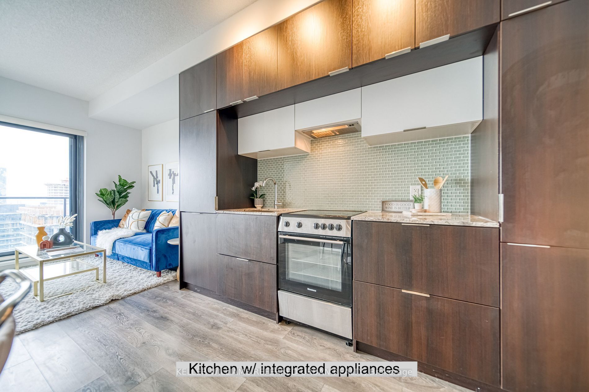 159 Dundas St E, #3402