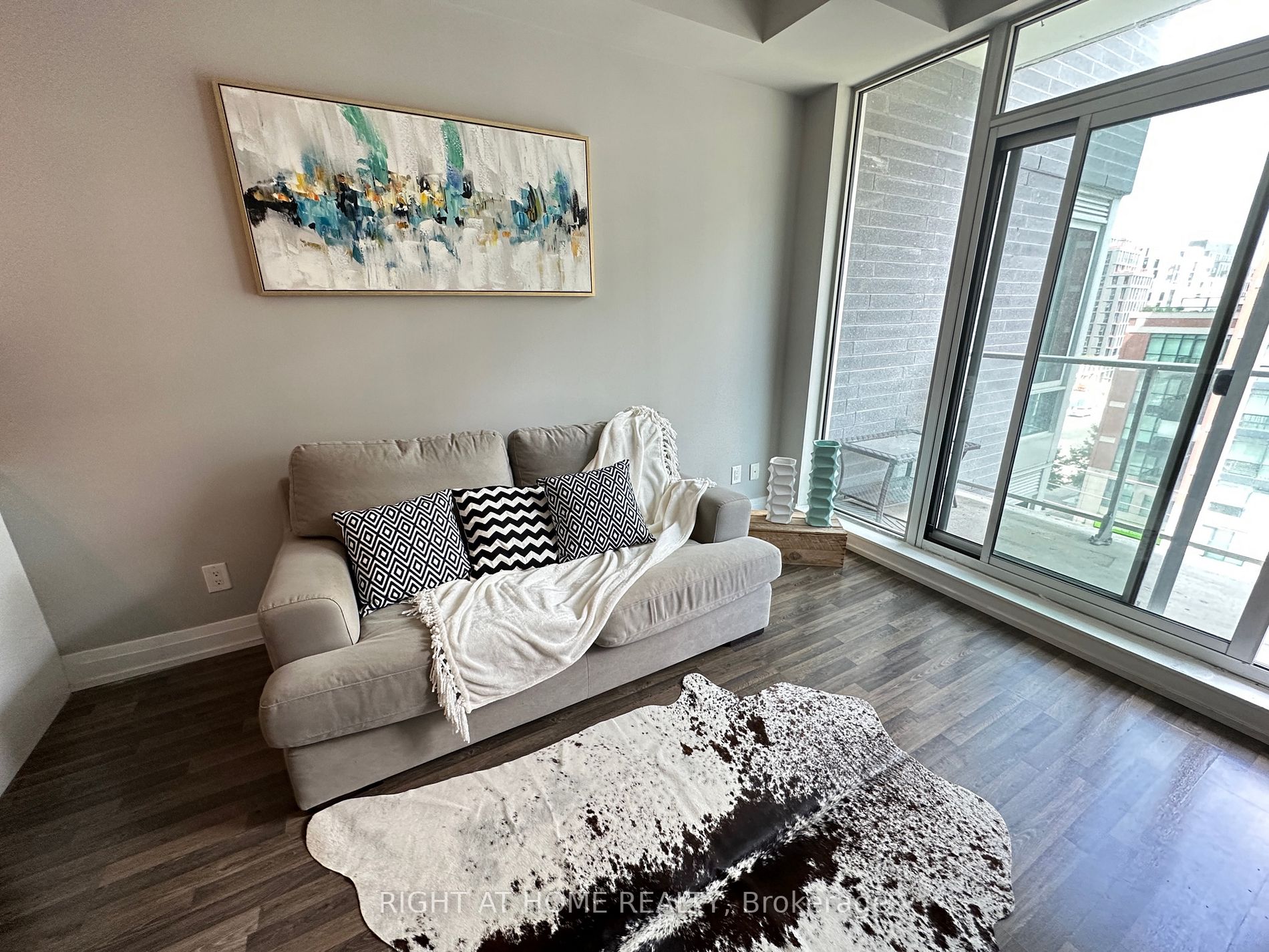 555 Wilson Ave E, #E615