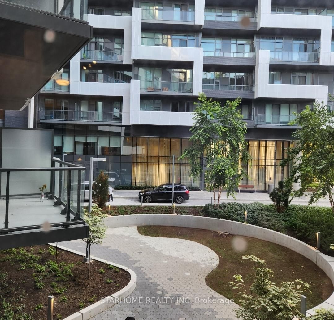 25 Adra Grado Way, #258