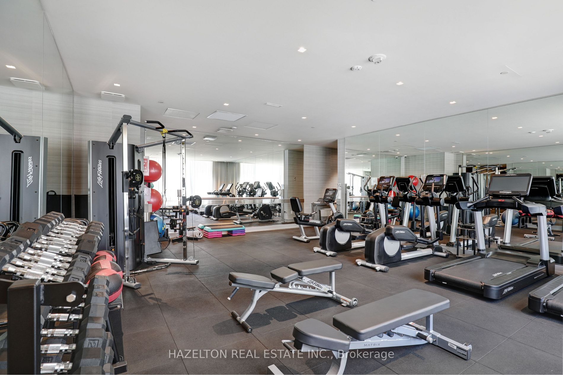 1 Forest Hill Rd, #901