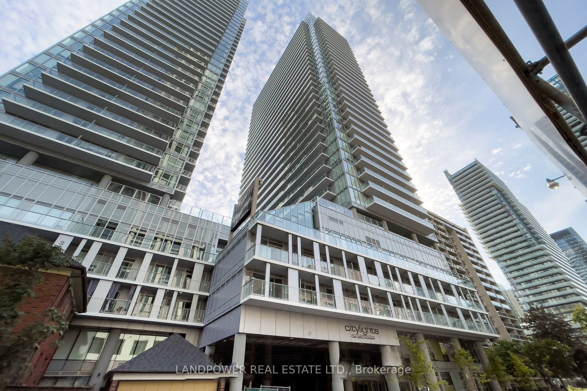 195 Redpath Ave, #2303