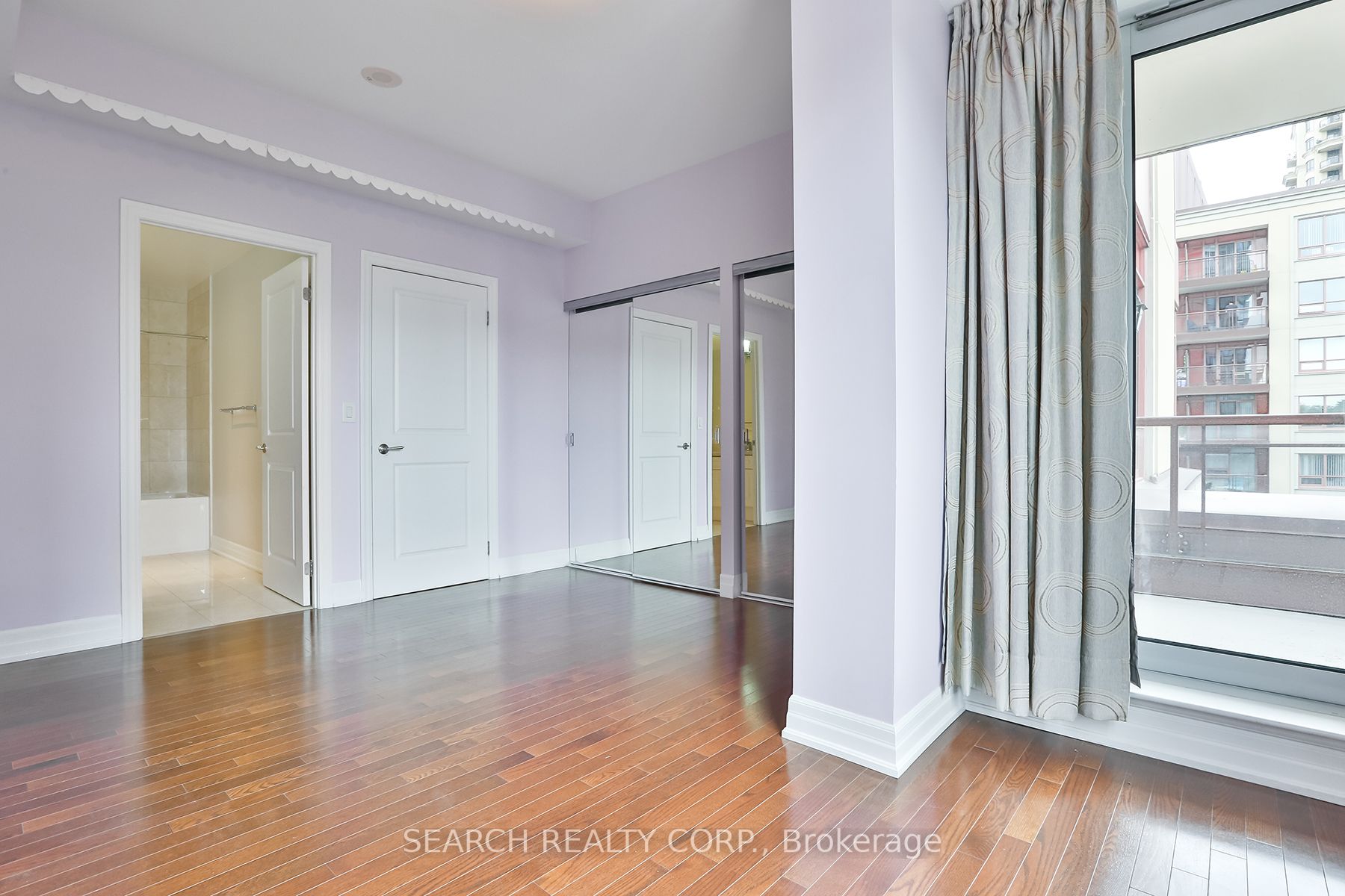 23 Rean Dr, #303